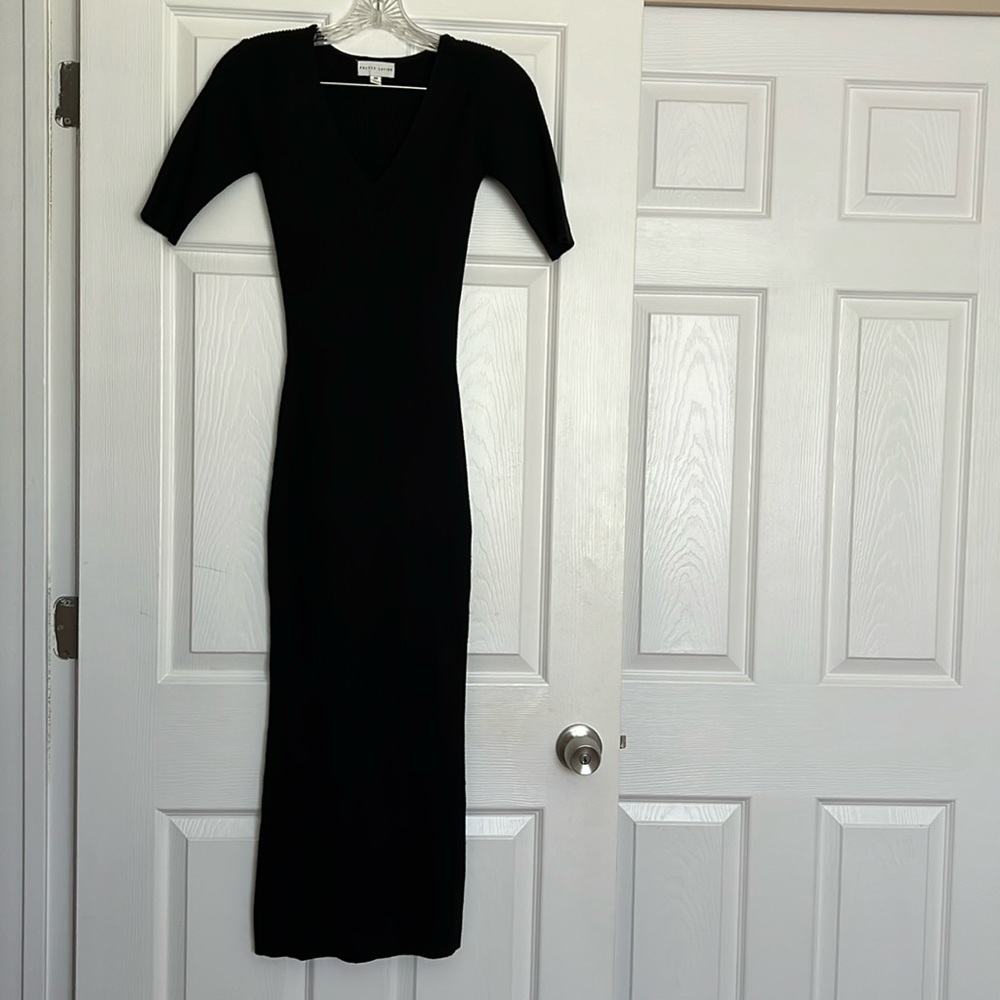 Pretty Lavish Black Lara Ribbed Midi Dress XS